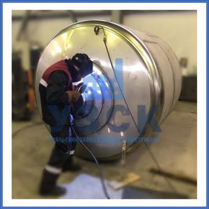 Купить баки и ёмкости из нержавеющей стали от завода УЗСК в Твери